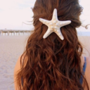 brunette-wavyhair avatar